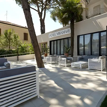 מלון Miramare - & - Free Breakfast & Brunch Until 13-00 4*