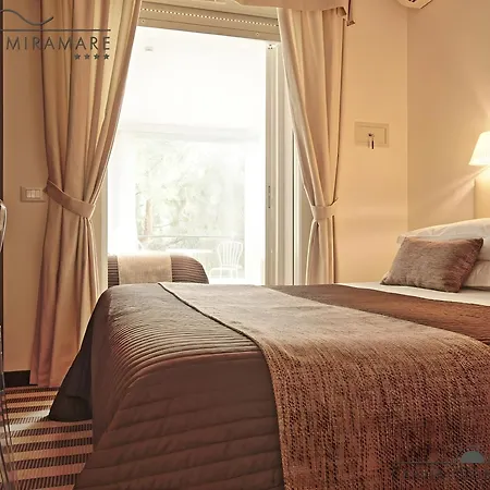 Miramare - & - Free Breakfast & Brunch Until 13-00 קרביה