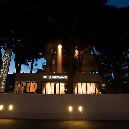 Miramare - & - Free Breakfast & Brunch Until 13-00 מלון קרביה