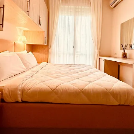 Miramare - & - Free Breakfast & Brunch Until 13-00 4*