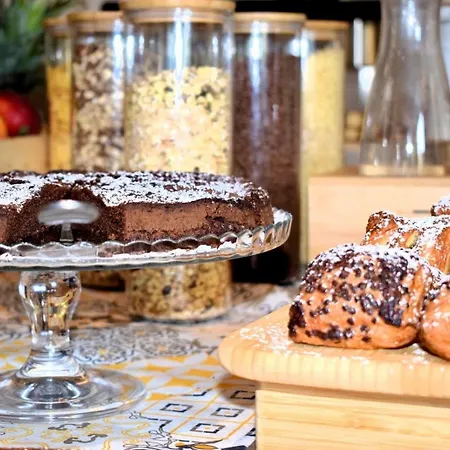 מלון Miramare - & - Free Breakfast & Brunch Until 13-00